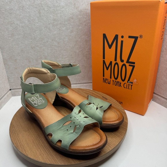 Miz Mooz Corelia Sage Green Leather Sandals EU 40 / US 9 Ankle Strap Cute NEW - Picture 1 of 7